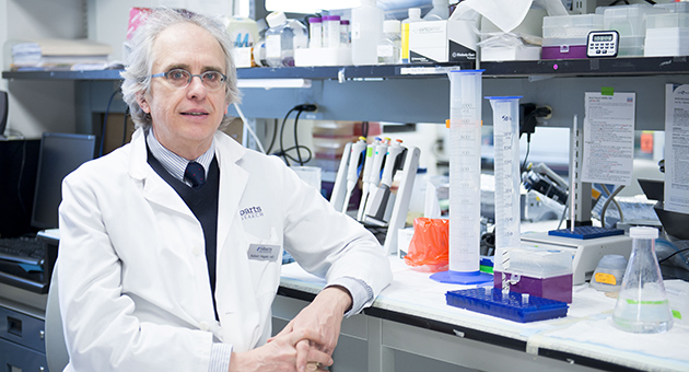 Dr. Hegele in his lab